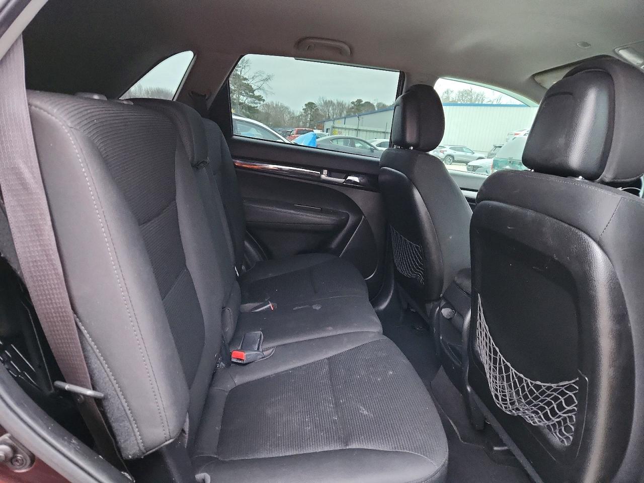 2015 KIA SORENTO LX photo 10