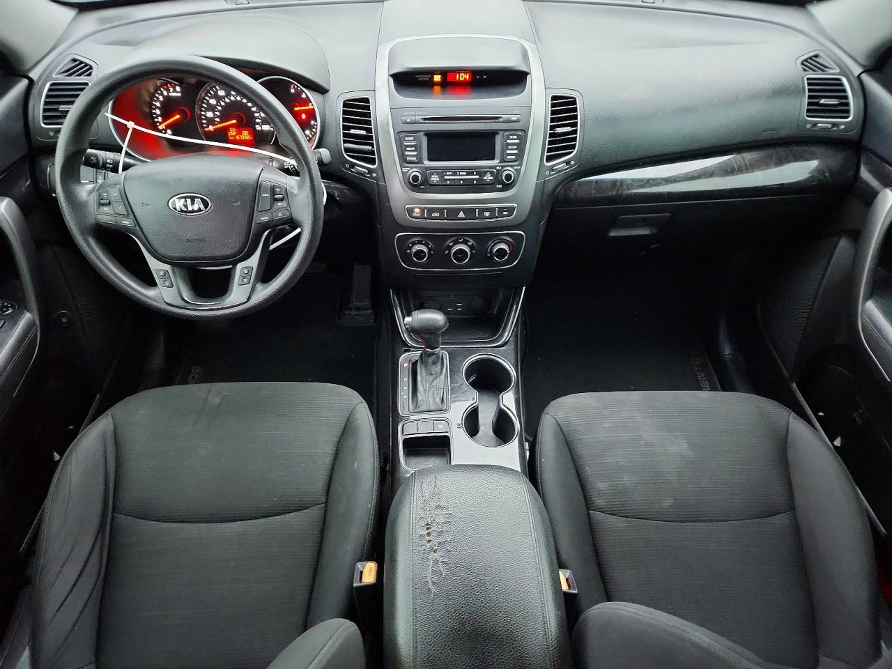 2015 KIA SORENTO LX photo 8