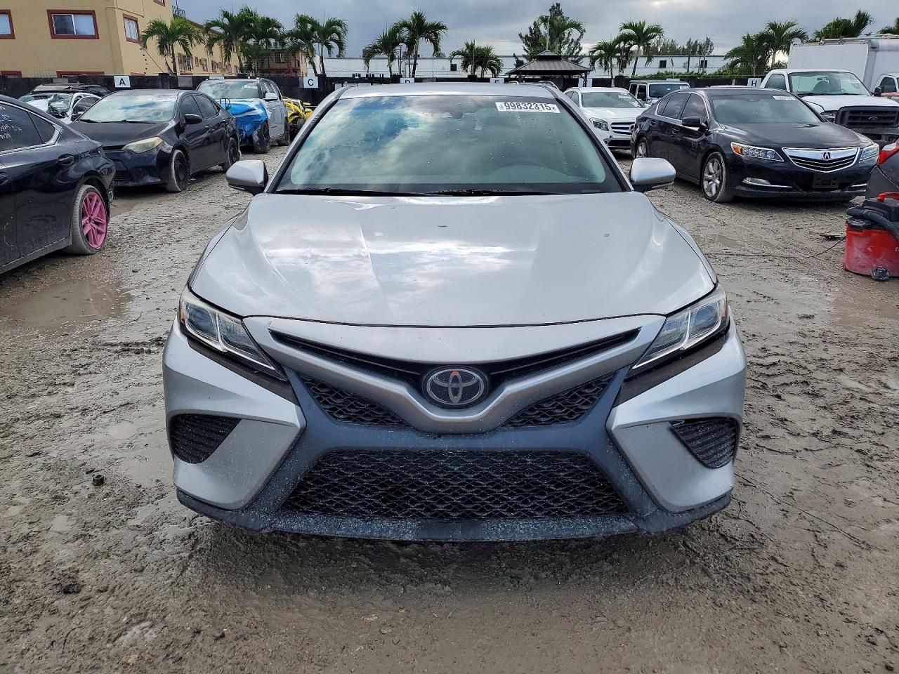 2018 TOYOTA CAMRY L photo 5