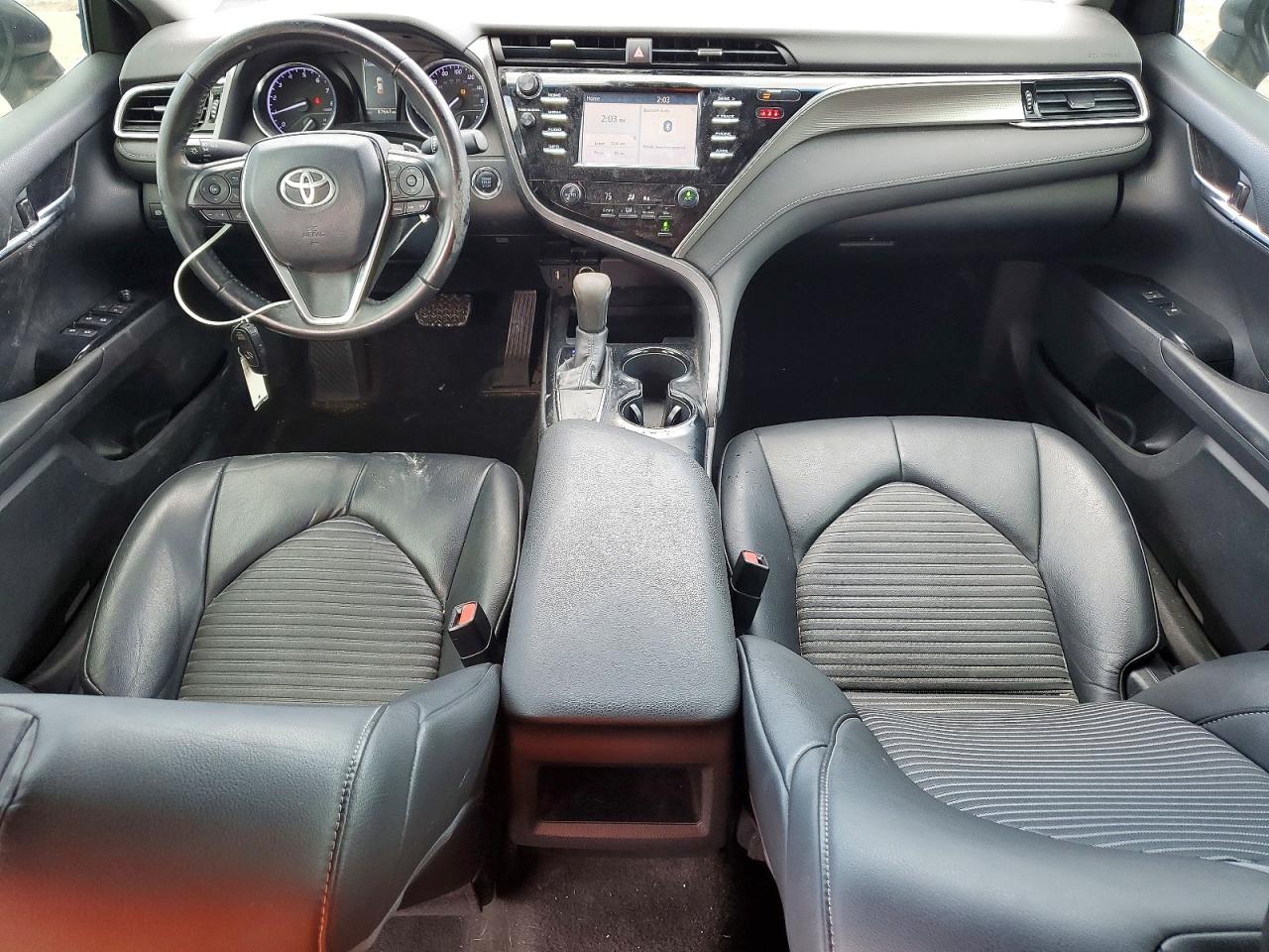 2018 TOYOTA CAMRY L photo 8