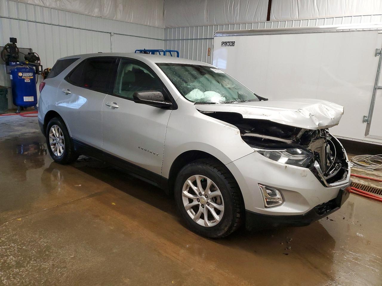 2018 CHEVROLET EQUINOX LS photo 4