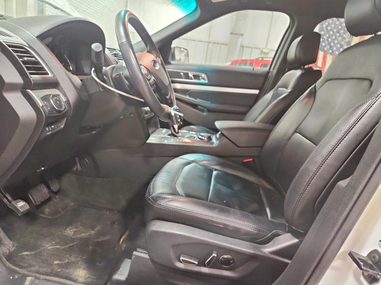 2016 FORD EXPLORER XLT photo 7