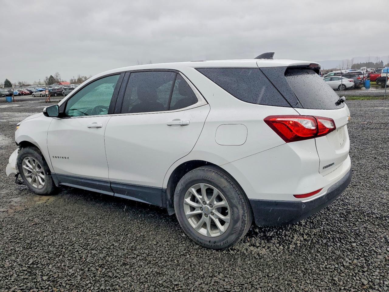 2018 CHEVROLET EQUINOX LT photo 2