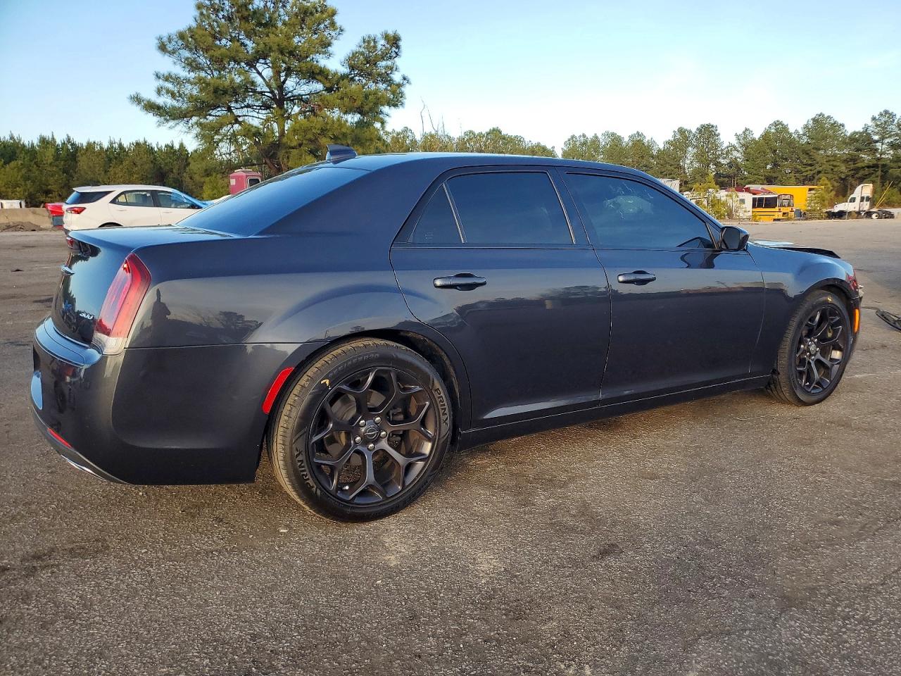 2019 CHRYSLER 300 TOURING photo 7