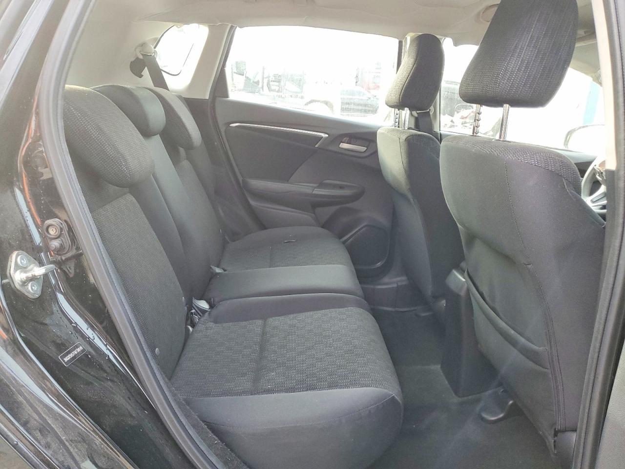 2015 HONDA FIT LX photo 10