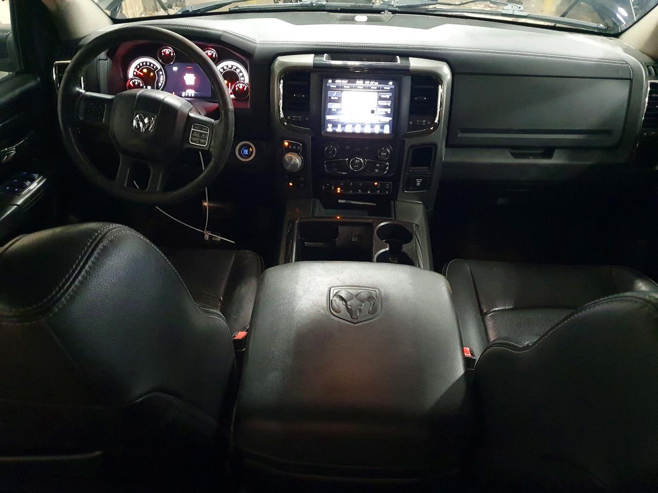 2015 RAM 1500 SPORT photo 8