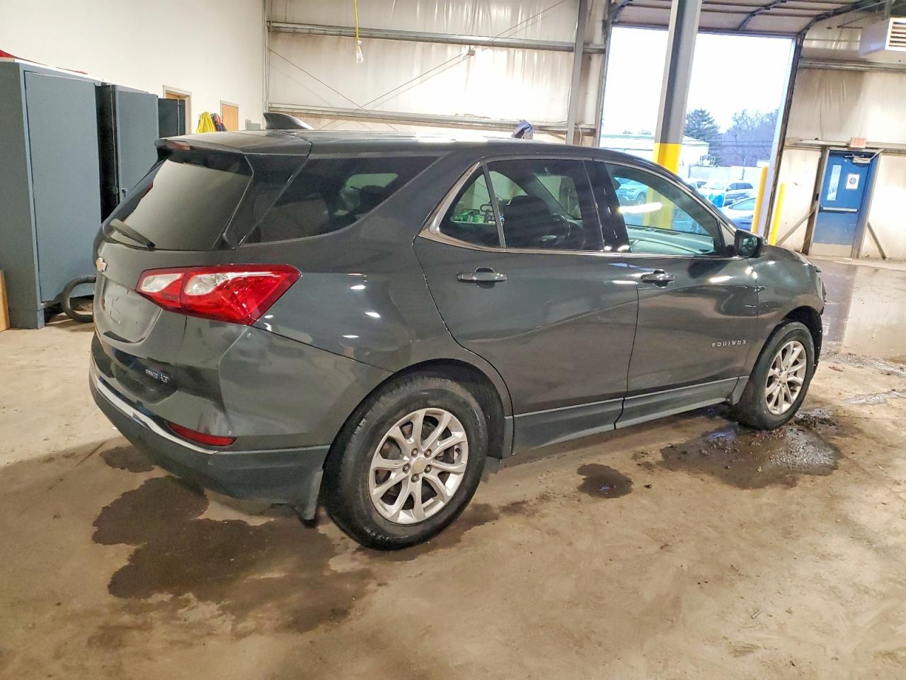 2020 CHEVROLET EQUINOX LT photo 3