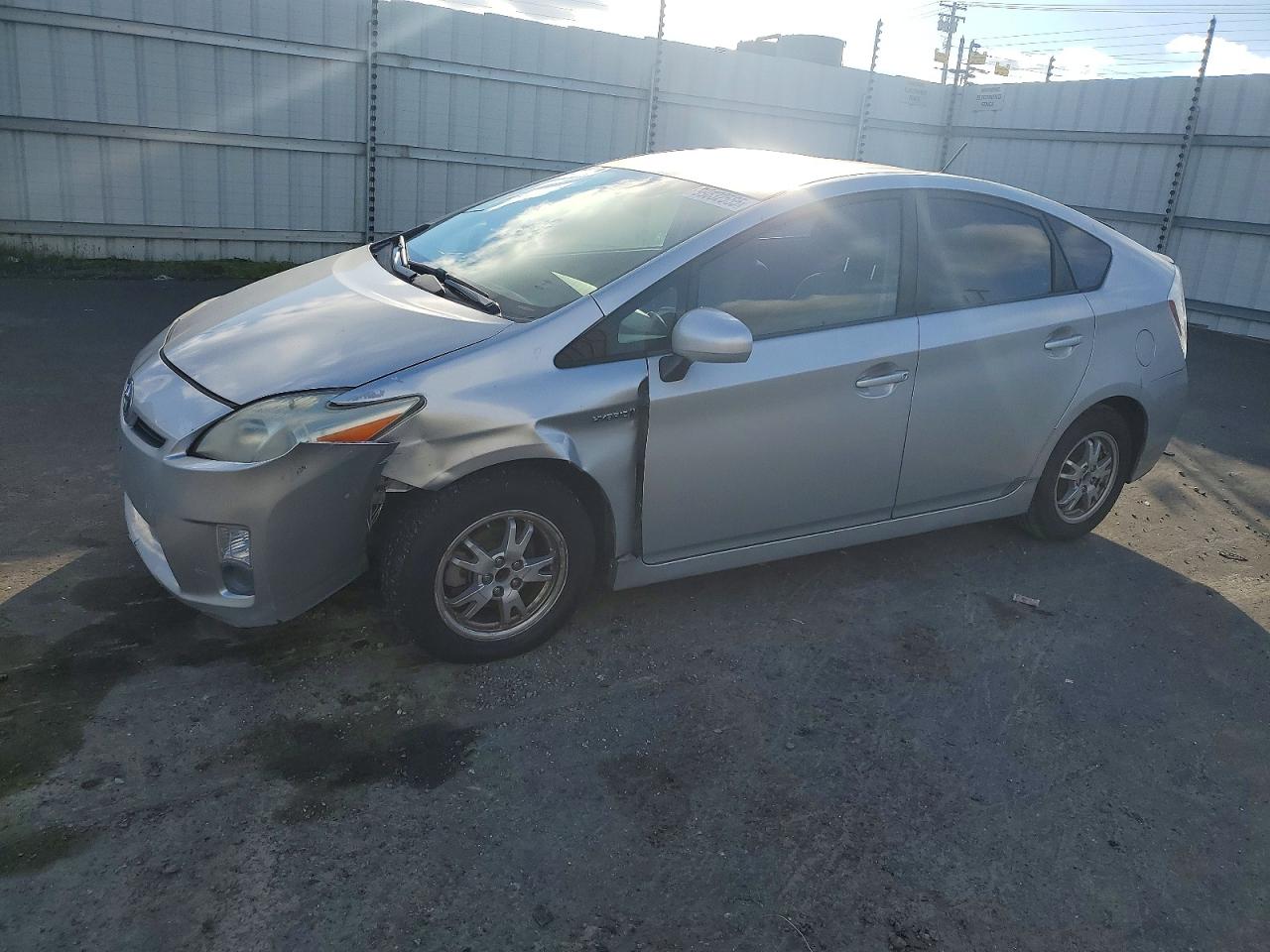 2011 TOYOTA PRIUS