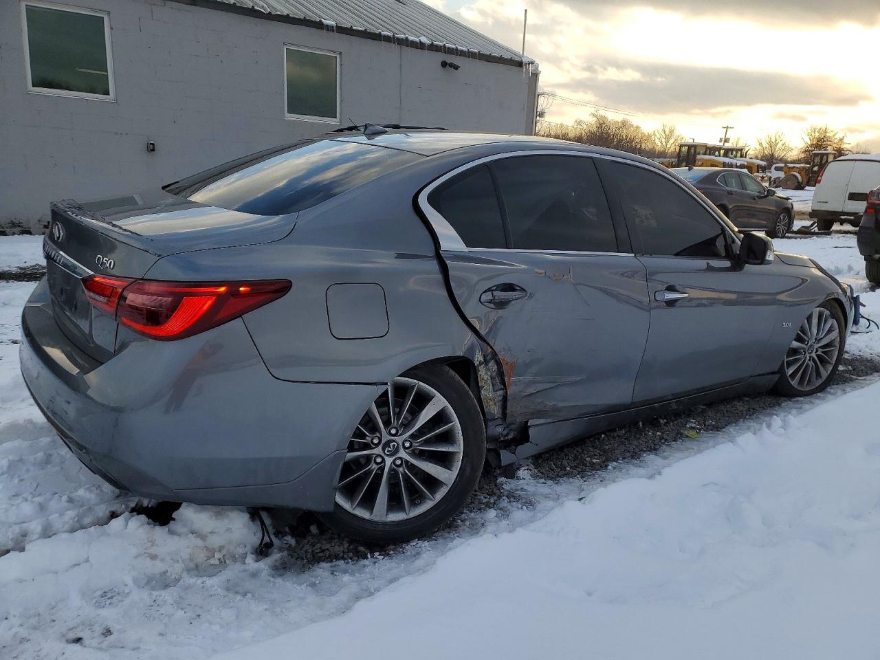 2018 INFINITI Q50 3.0T LUXE photo 5