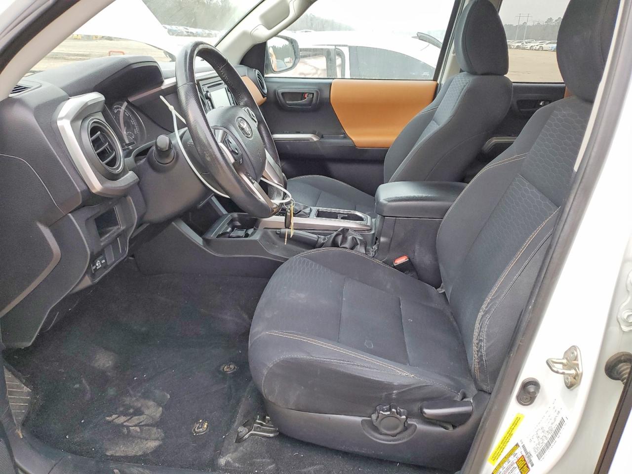 2017 TOYOTA TACOMA DOUBLE CAB photo 7