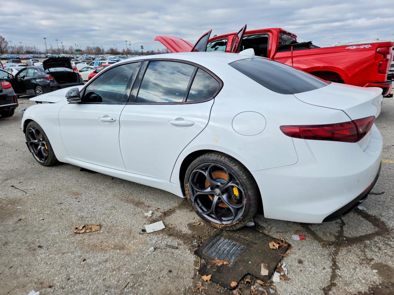 2019 ALFA ROMEO GIULIA photo 2