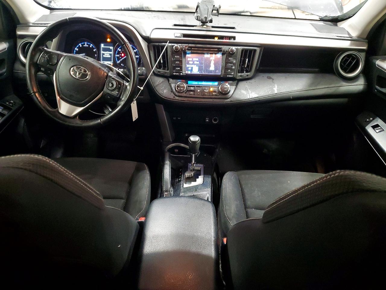 2017 TOYOTA RAV4 XLE photo 15
