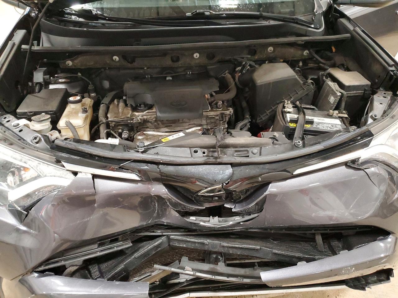 2017 TOYOTA RAV4 XLE photo 23