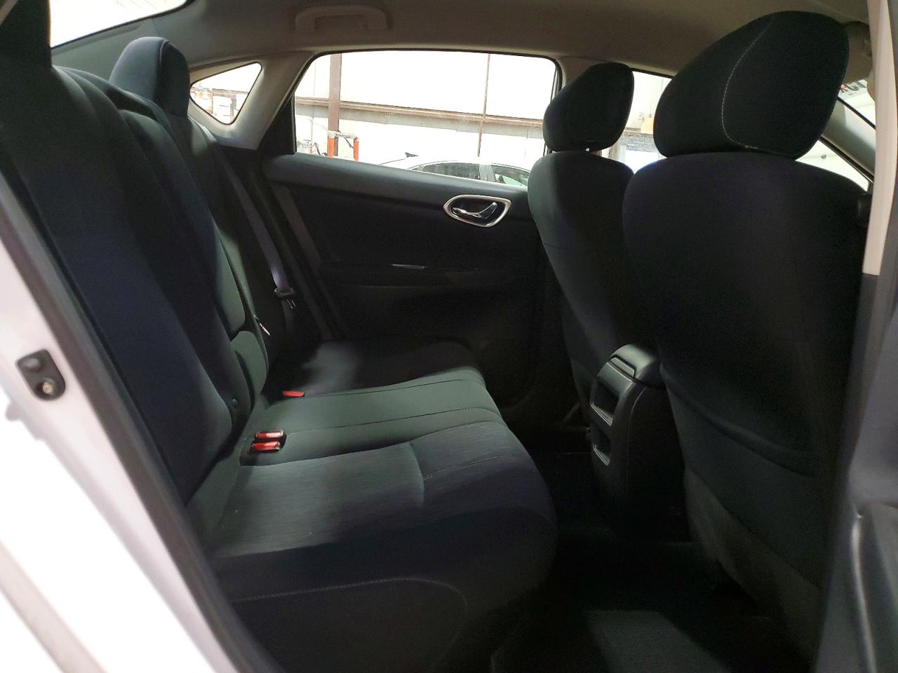 2014 NISSAN SENTRA S photo 10