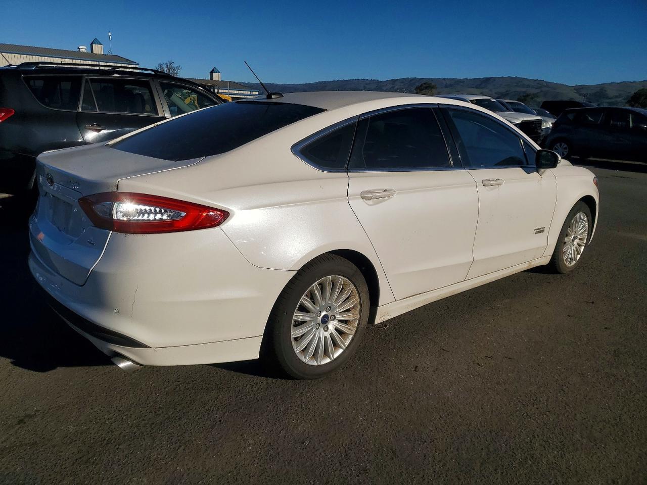2014 FORD FUSION SE PHEV photo 3