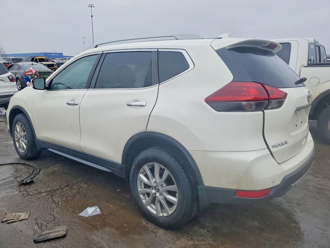 2019 NISSAN ROGUE S photo 2