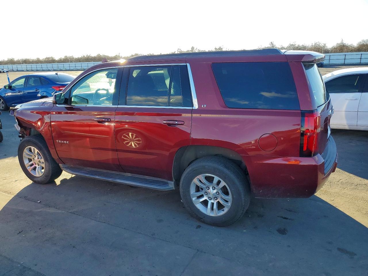 2016 CHEVROLET TAHOE C1500 LT photo 2
