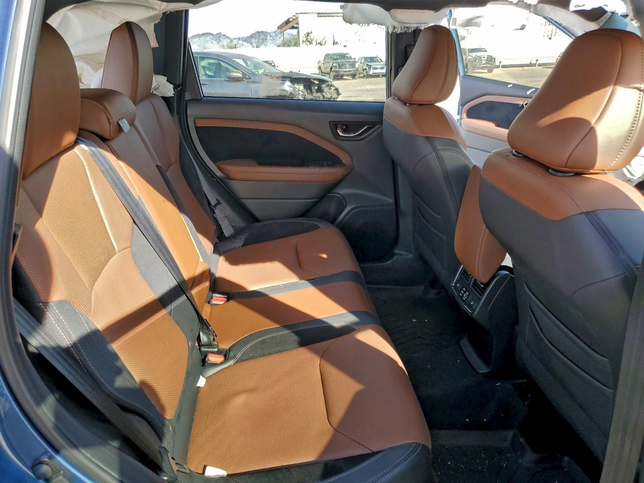 2025 SUBARU FORESTER TOURING photo 11
