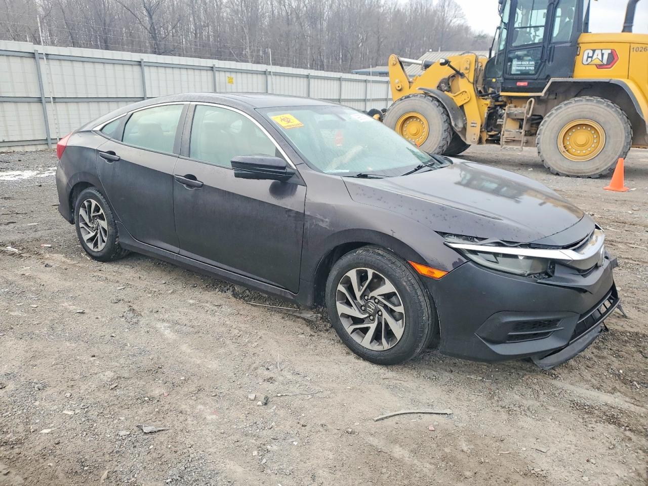 2017 HONDA CIVIC EX photo 4