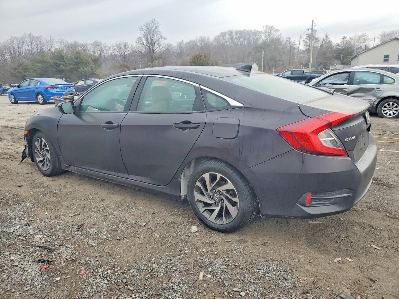 2017 HONDA CIVIC EX photo 2