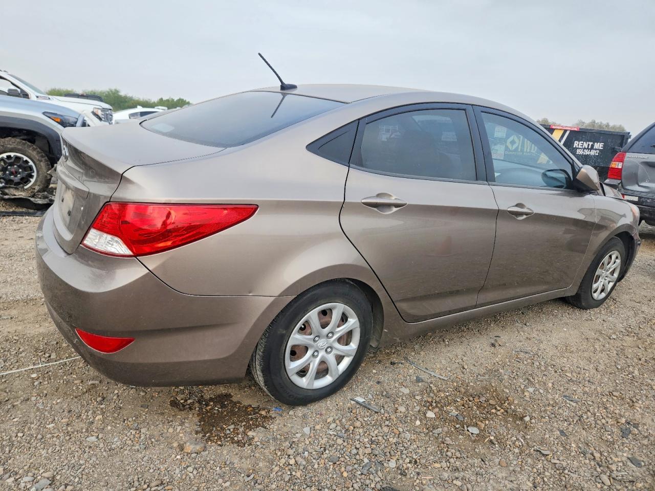 2014 HYUNDAI ACCENT GLS photo 7