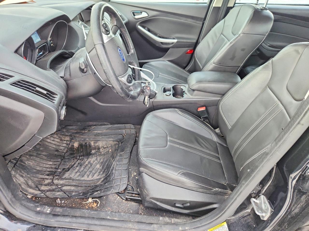 2014 FORD FOCUS SE photo 7