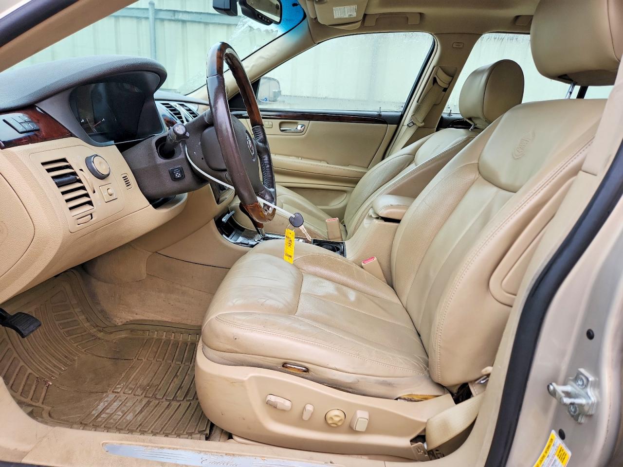 2008 CADILLAC DTS photo 7