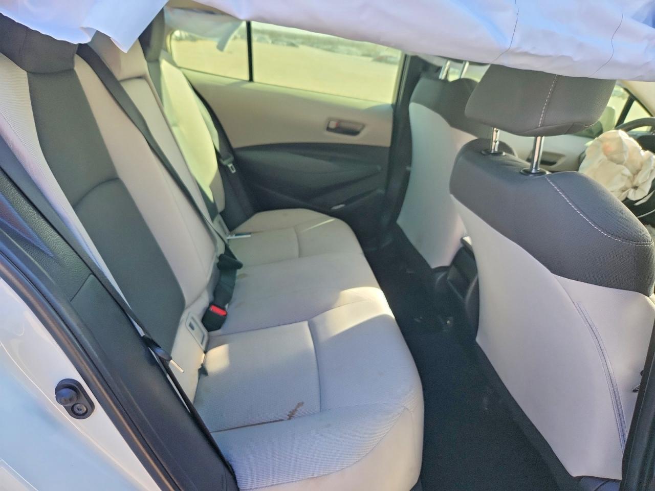 2022 TOYOTA COROLLA LE photo 10