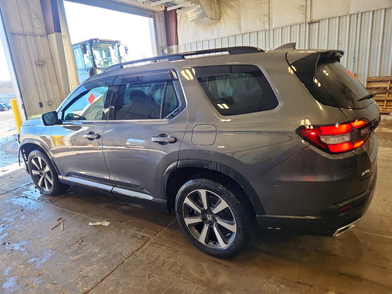 2025 HONDA PILOT TOURING photo 3