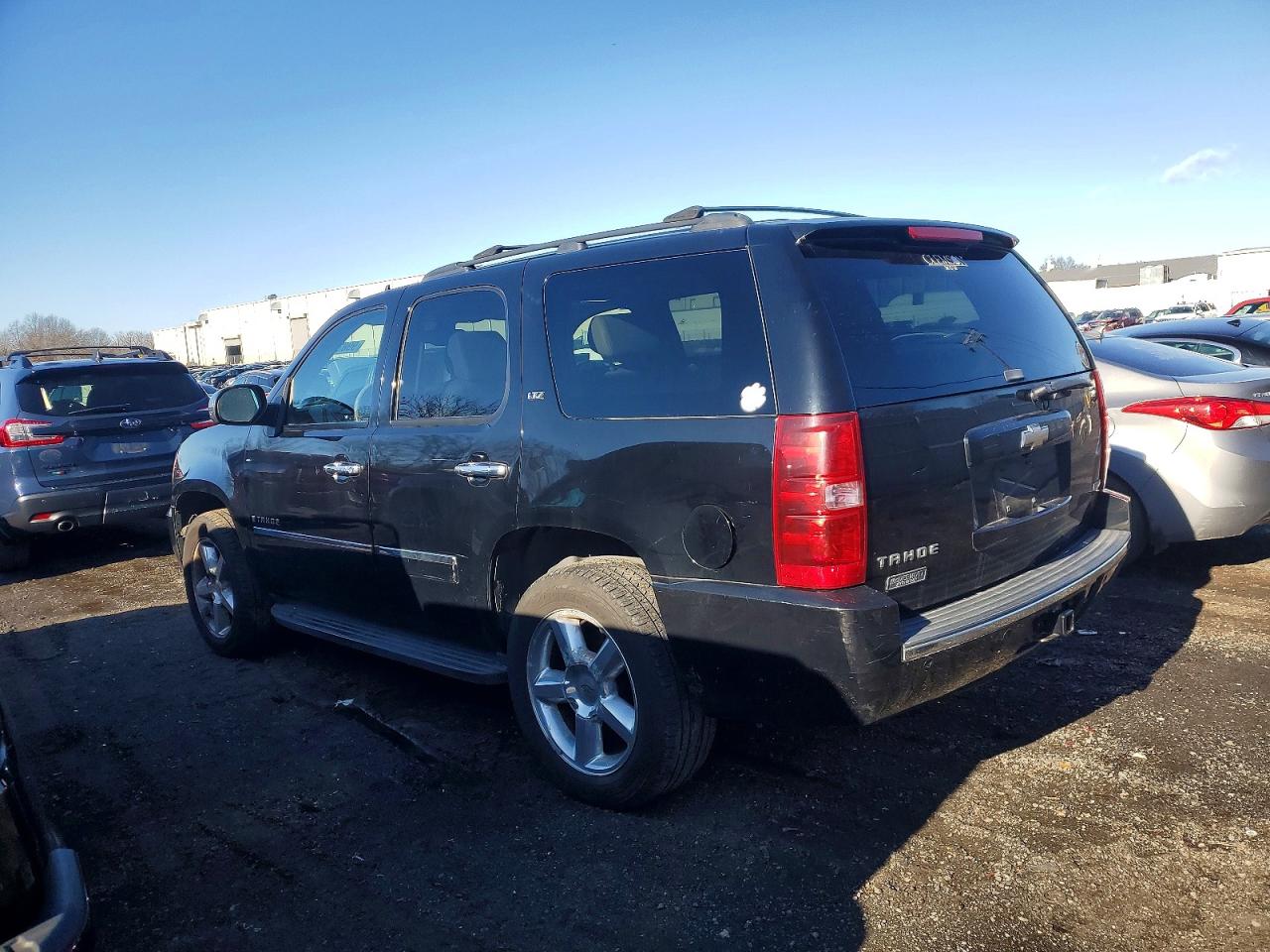 2009 CHEVROLET TAHOE K1500 LTZ photo 2