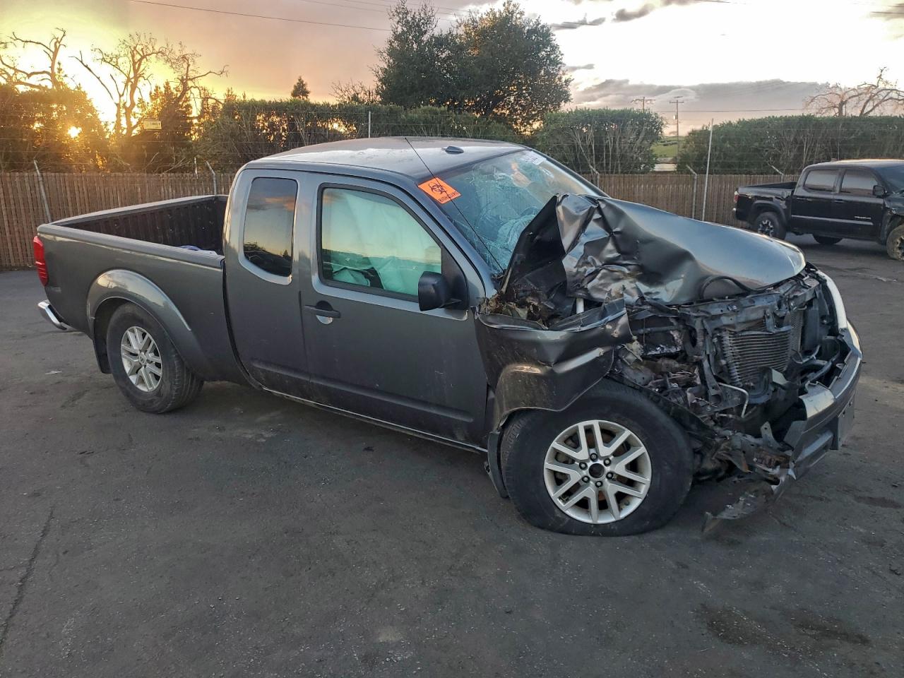 2017 NISSAN FRONTIER SV photo 4