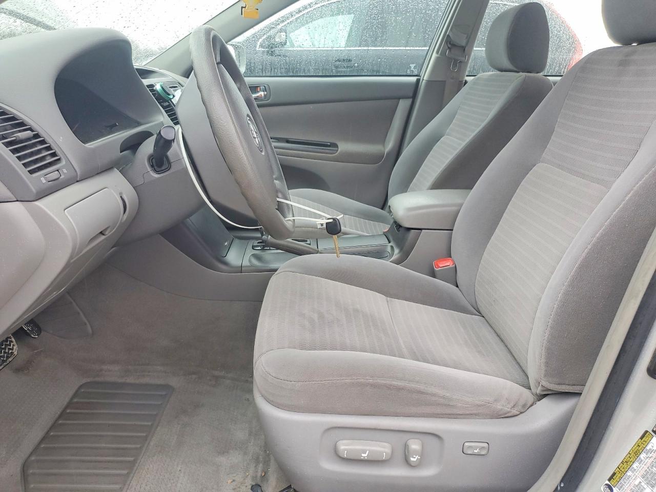 2006 TOYOTA CAMRY LE V6 photo 13