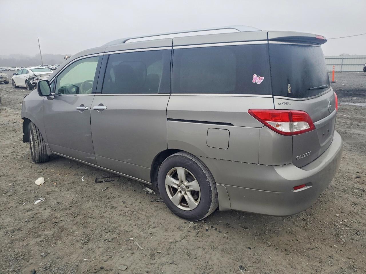 2013 NISSAN QUEST S photo 2