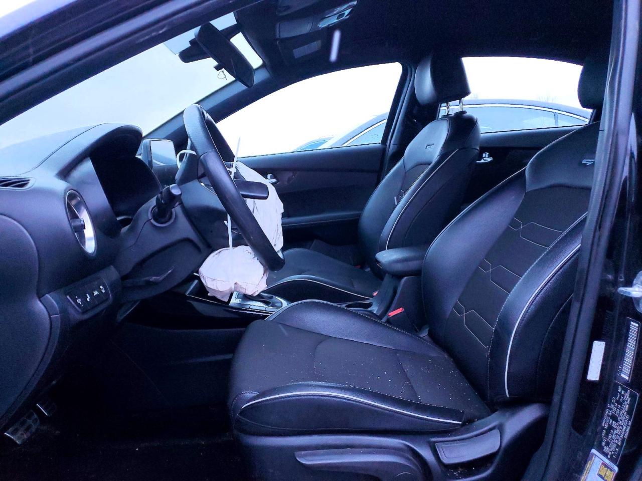 2021 KIA FORTE GT LINE photo 7