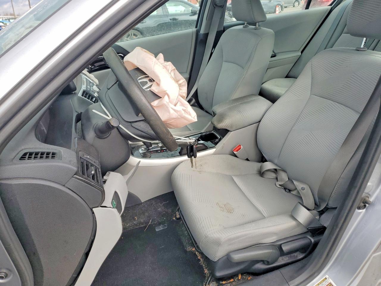 2017 HONDA ACCORD LX photo 7