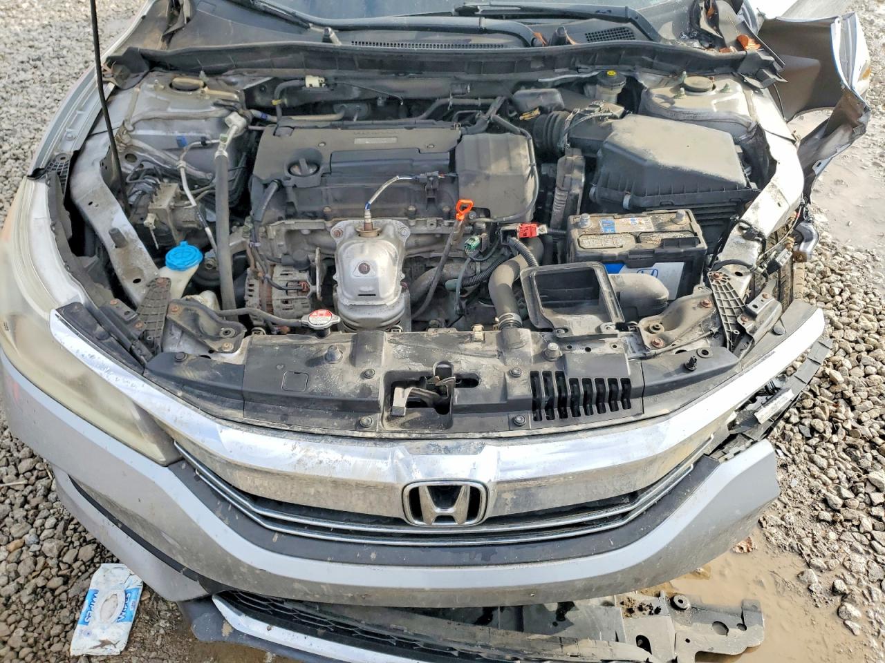 2017 HONDA ACCORD LX photo 11