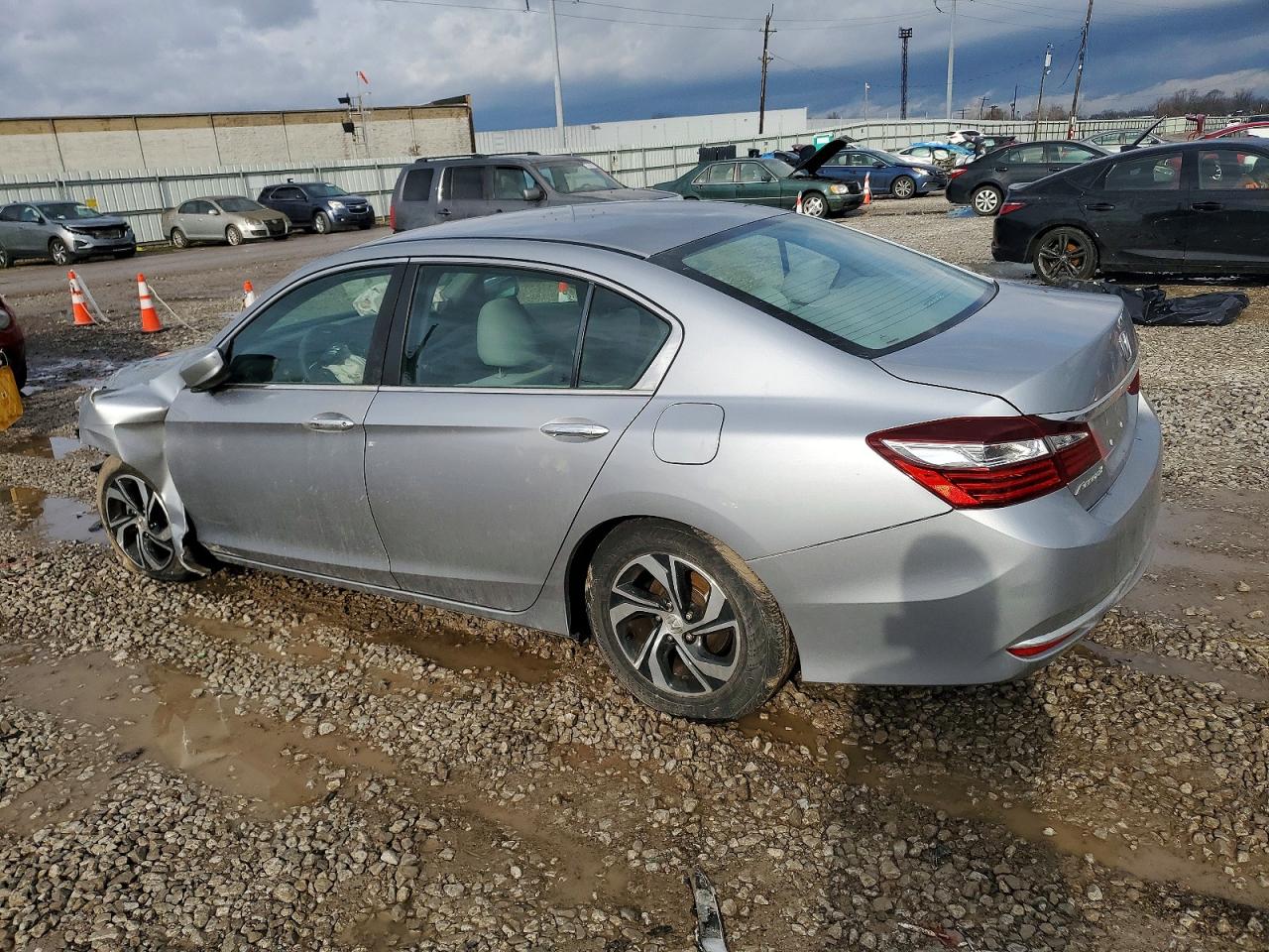 2017 HONDA ACCORD LX photo 2