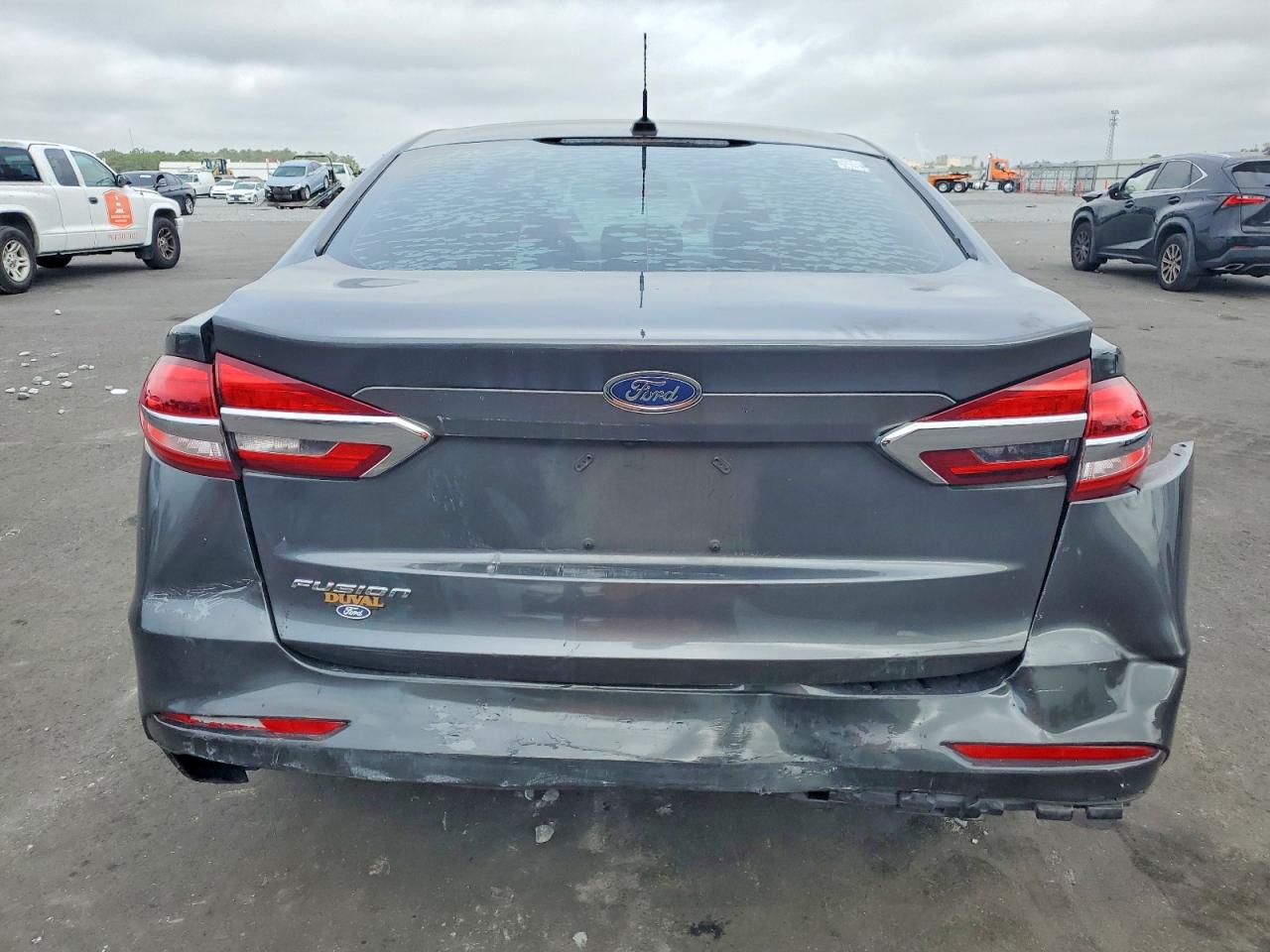 2019 FORD FUSION S photo 10