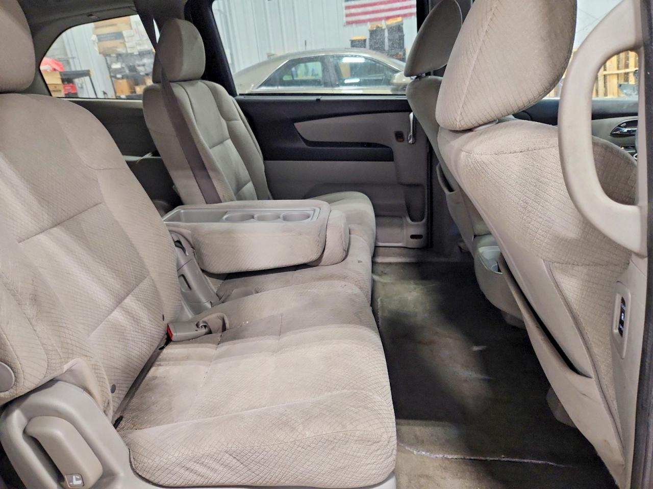 2014 HONDA ODYSSEY EX photo 11