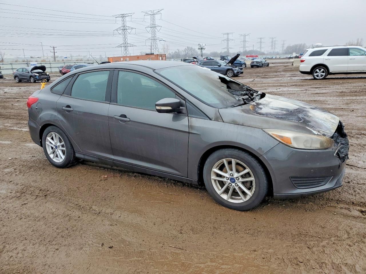 2015 FORD FOCUS SE photo 4