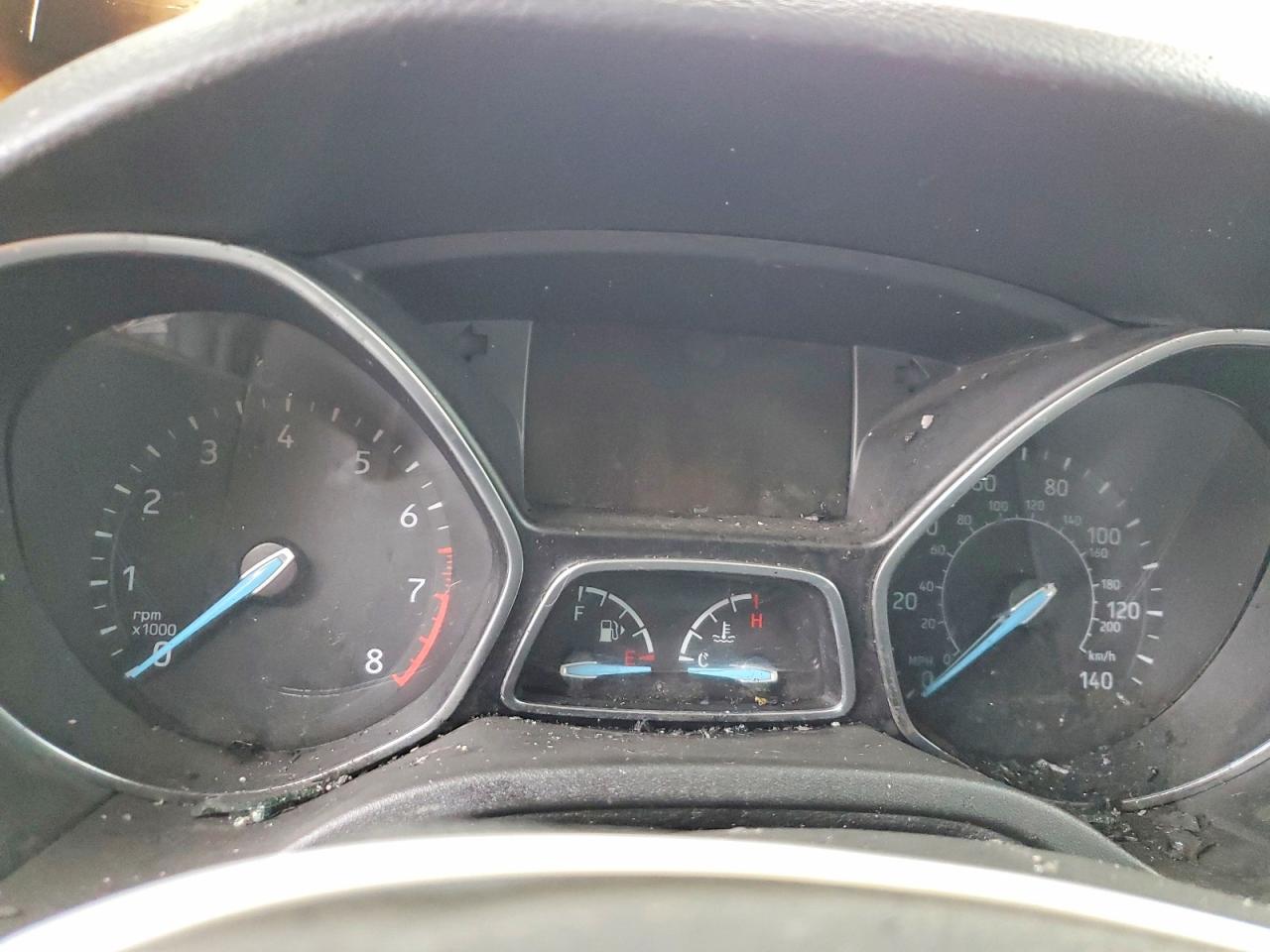 2015 FORD FOCUS SE photo 9