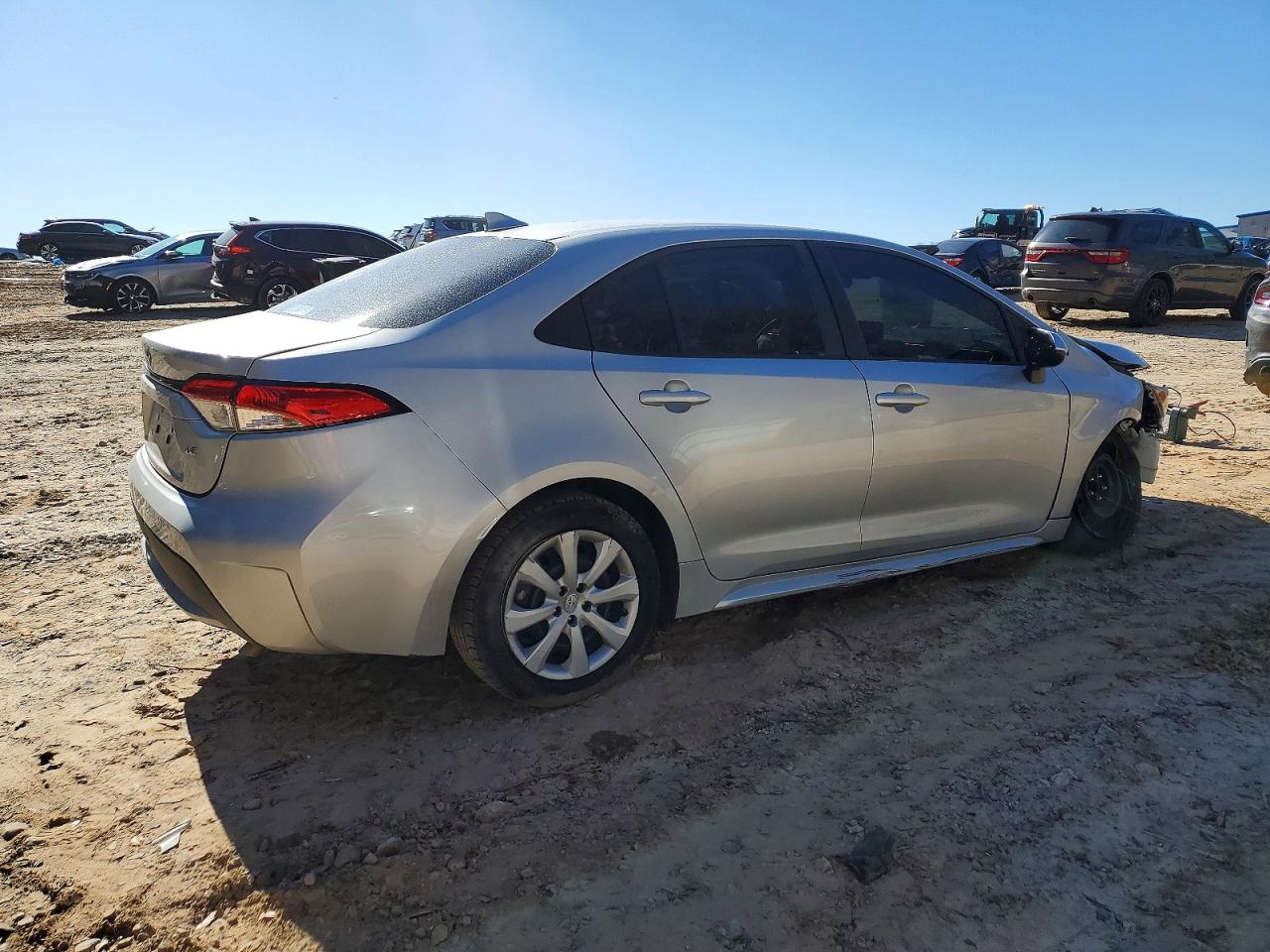 2022 TOYOTA COROLLA LE photo 3