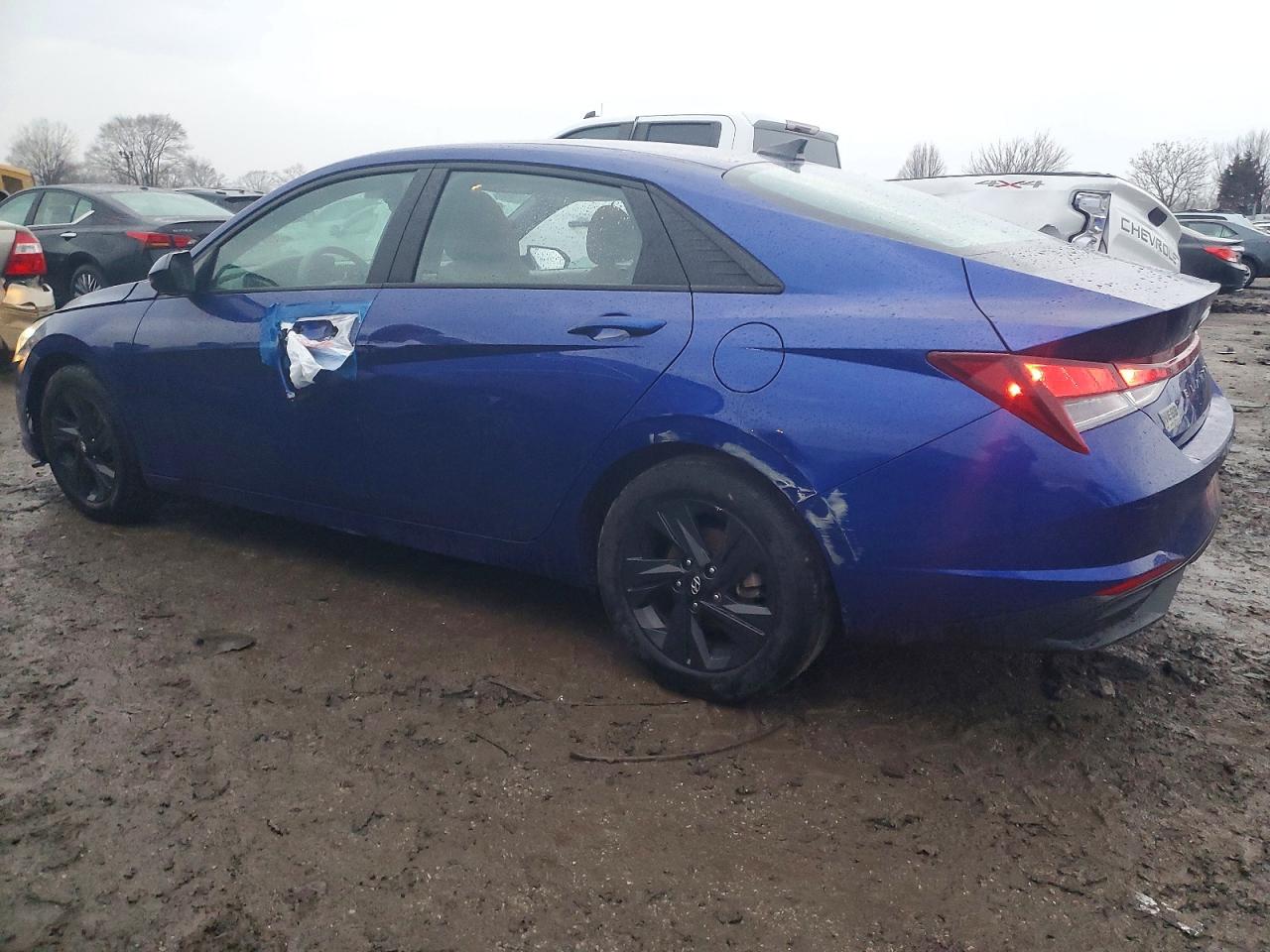 2022 HYUNDAI ELANTRA SEL photo 4