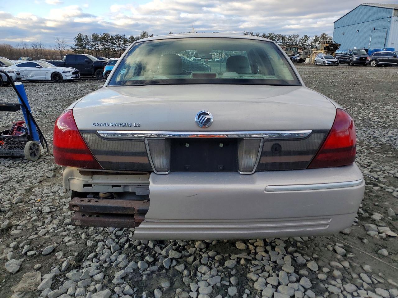 2008 MERCURY GRAND MARQUIS LS photo 6