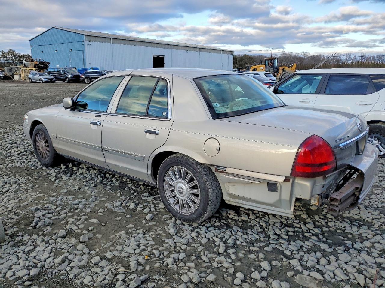 2008 MERCURY GRAND MARQUIS LS photo 2