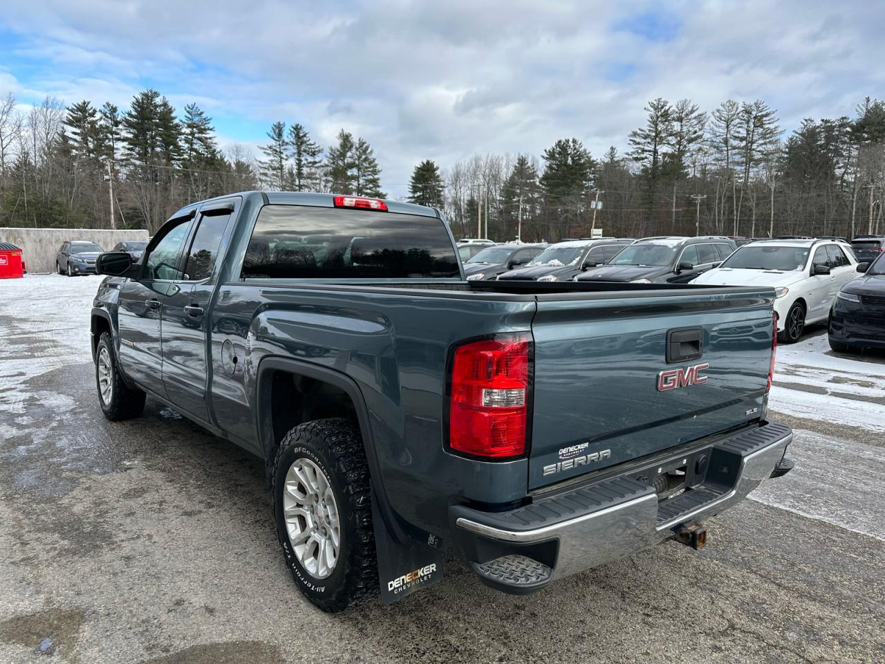 2014 GMC SIERRA K1500 SLE photo 3