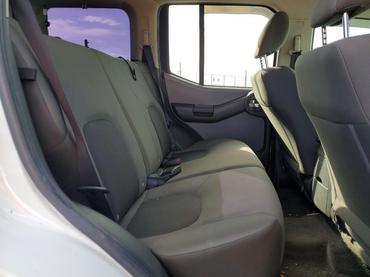 2014 NISSAN XTERRA X photo 11