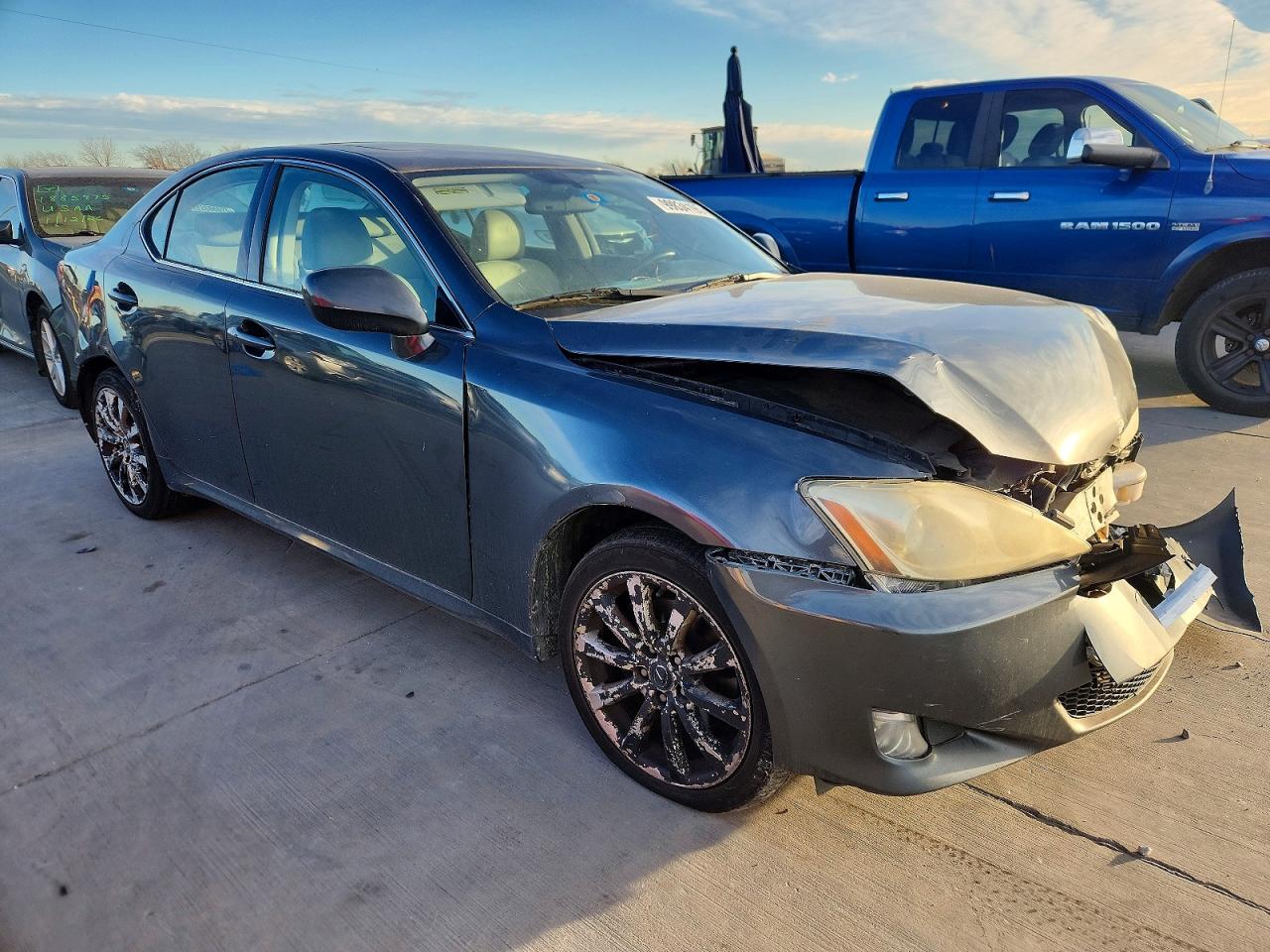 2008 LEXUS IS 250 photo 4
