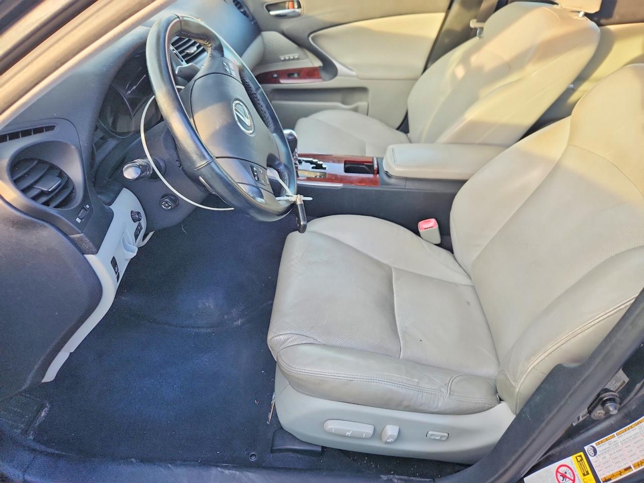 2008 LEXUS IS 250 photo 7