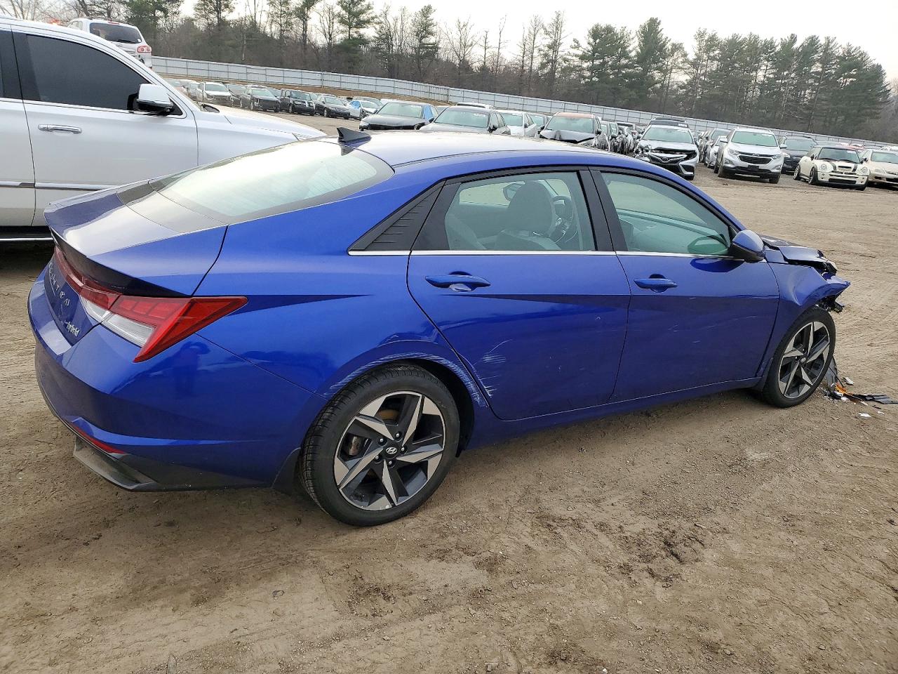 2023 HYUNDAI ELANTRA LIMITED photo 3